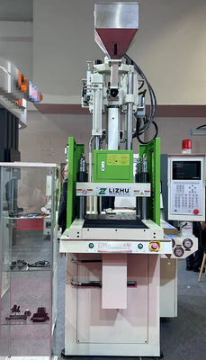 Machine de moulage par injection verticale 2000T avec table rétractable